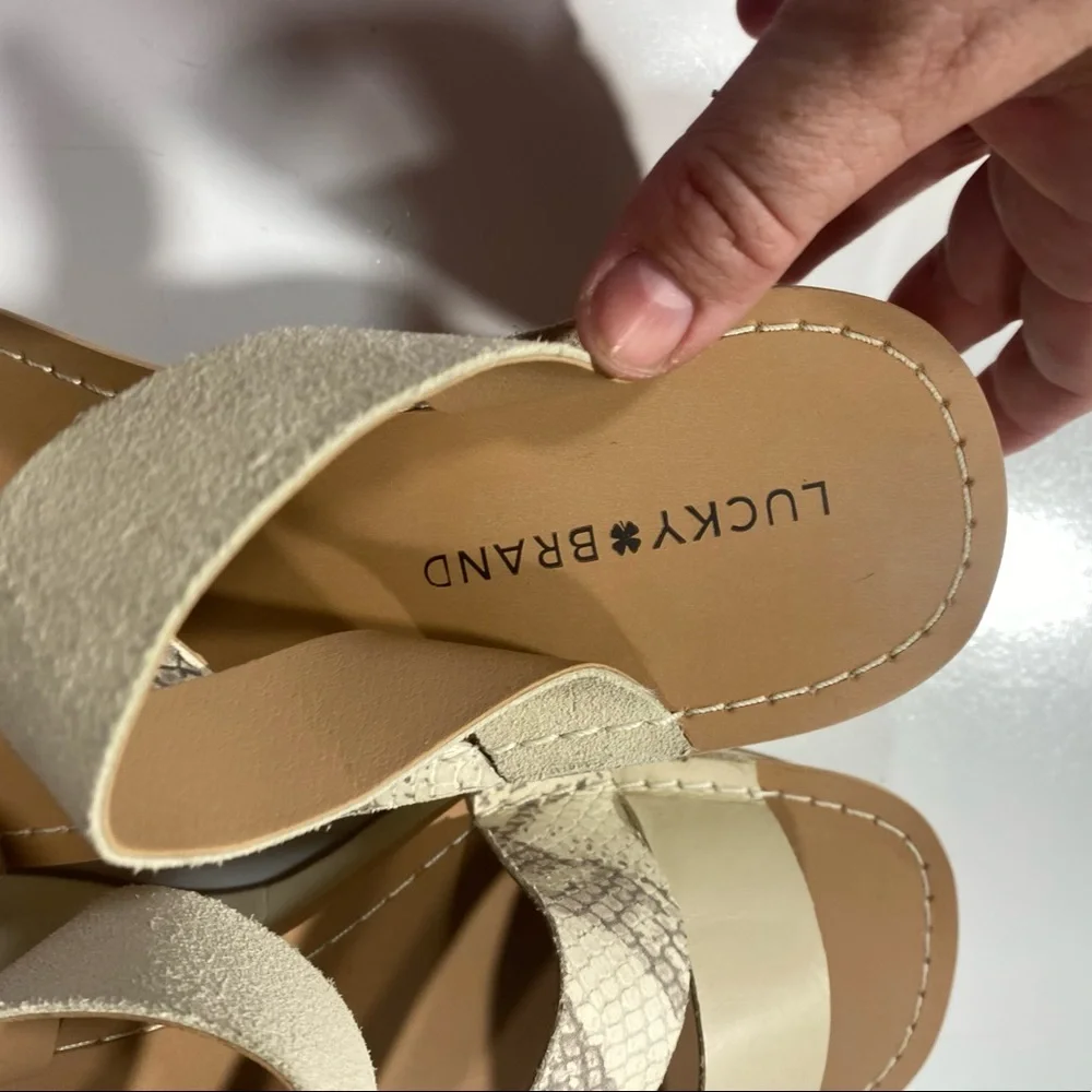 Lucky Brand Mimya Leather Chunky Platform Open Toe‎ Slip On Wedges NWOT Size 9
